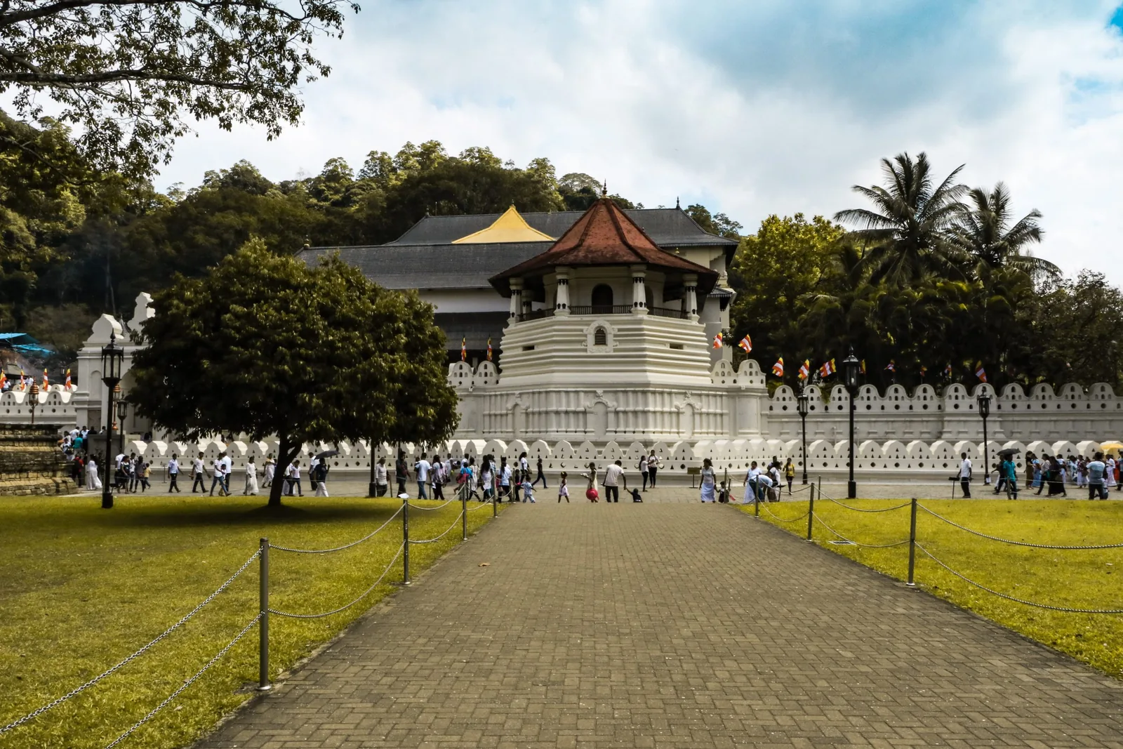 Temple of the Tooth in Kandy